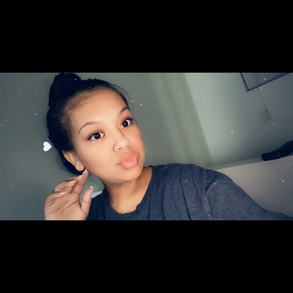 Meet your Posher, Luz - Picture 1 of 1